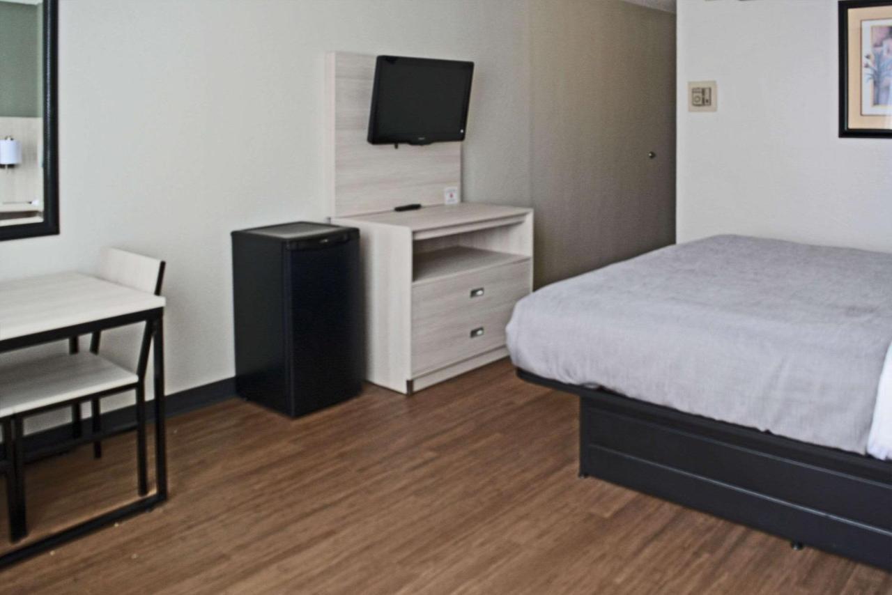 Quality Inn & Suites East Syracuse - Carrier Circle Esterno foto